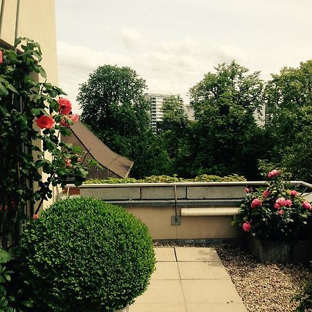 Avliving City Flat Basel With Roof Garden ภายนอก รูปภาพ