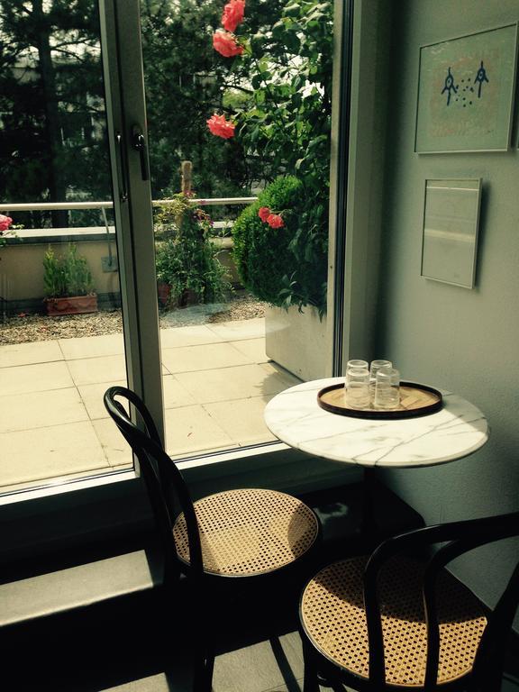 Avliving City Flat Basel With Roof Garden ภายนอก รูปภาพ