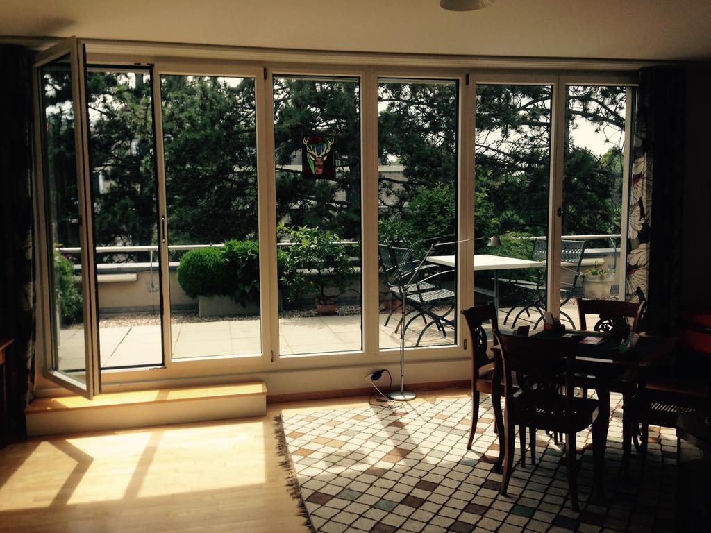 Avliving City Flat Basel With Roof Garden ภายนอก รูปภาพ